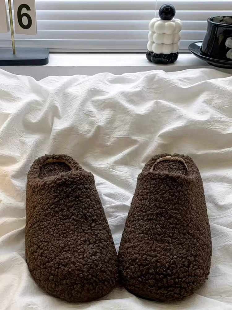 ເກີບແຕະສຳລັບຜູ້ຍິງ